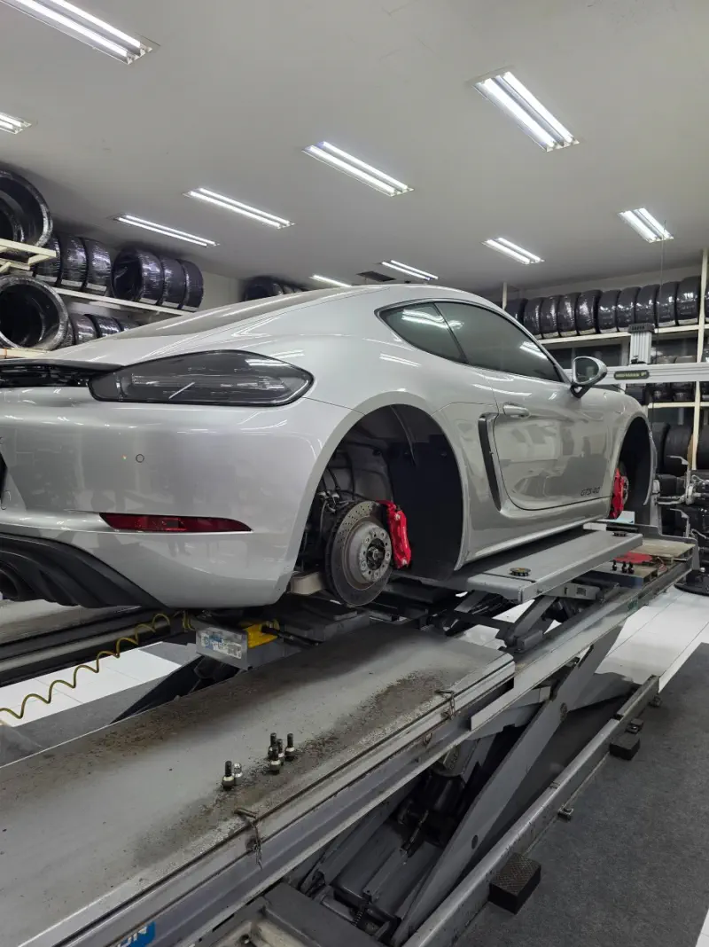 Porsche Cayman