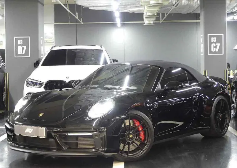 Porsche 911