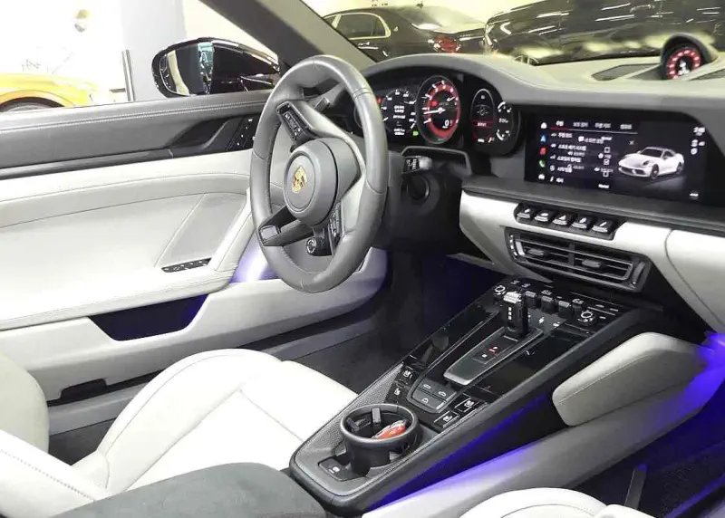 Porsche 911