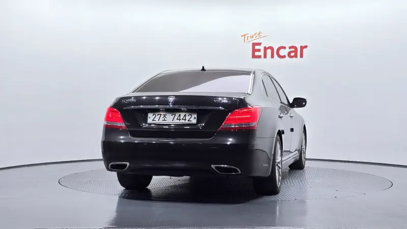Hyundai Equus