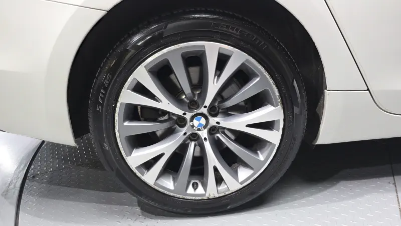 BMW 5-Series Gran Turismo