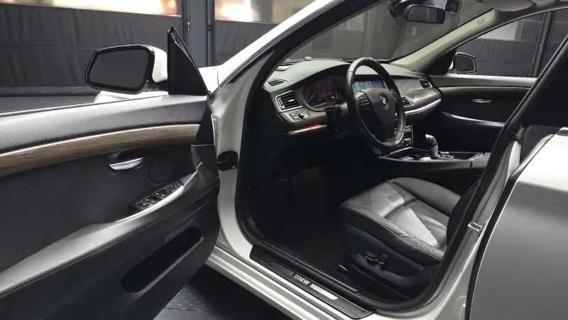 BMW 5-Series Gran Turismo