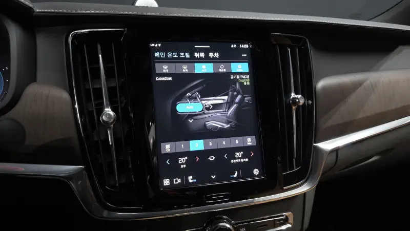 Volvo S90