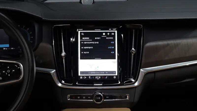 Volvo S90