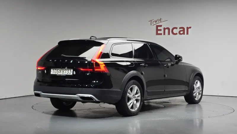 Volvo V90