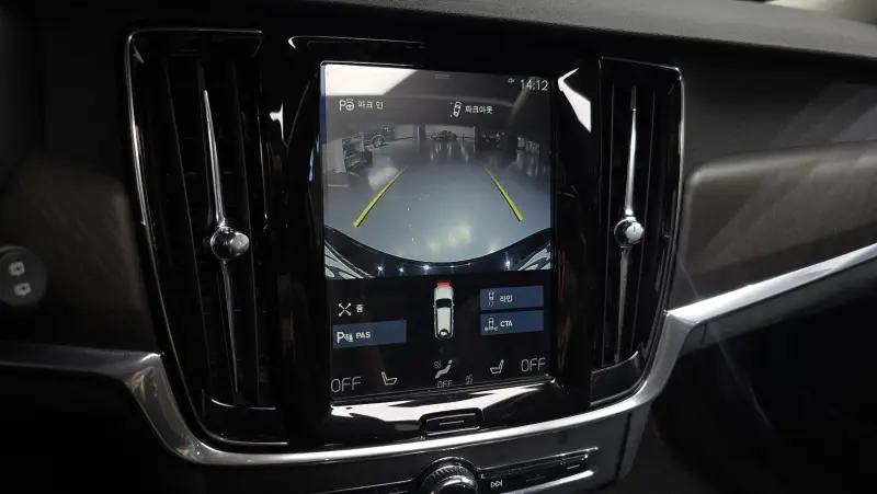 Volvo V90