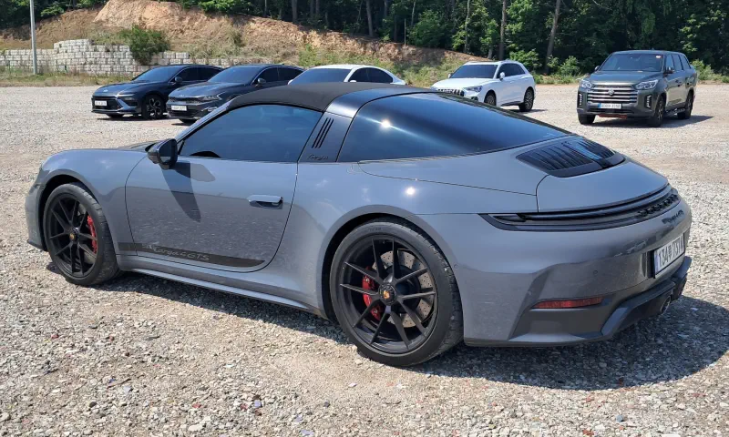 Porsche 911
