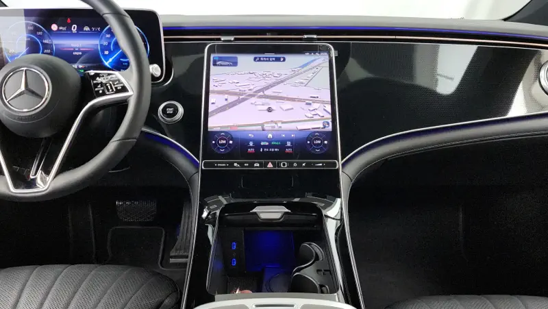 Mercedes-Benz EQS