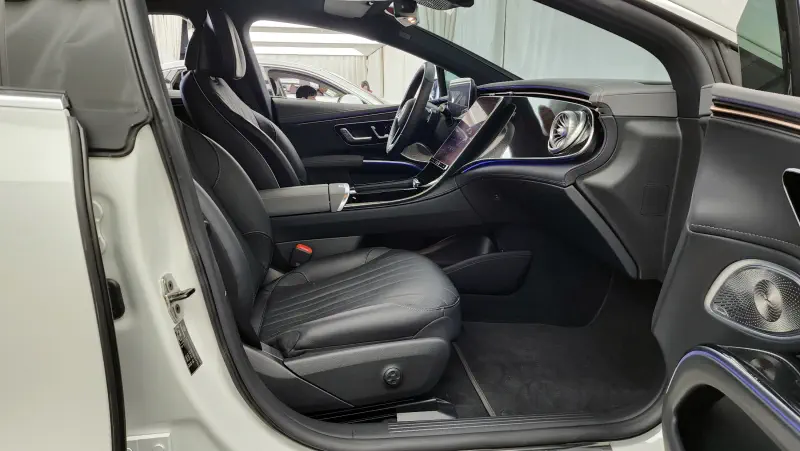 Mercedes-Benz EQS