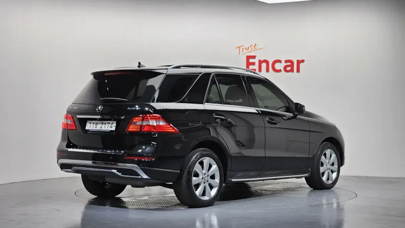 Mercedes-Benz M-class