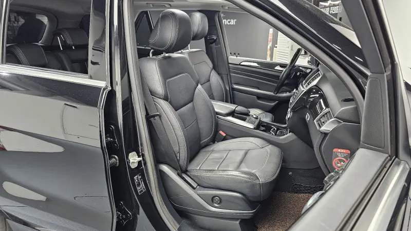 Mercedes-Benz M-class