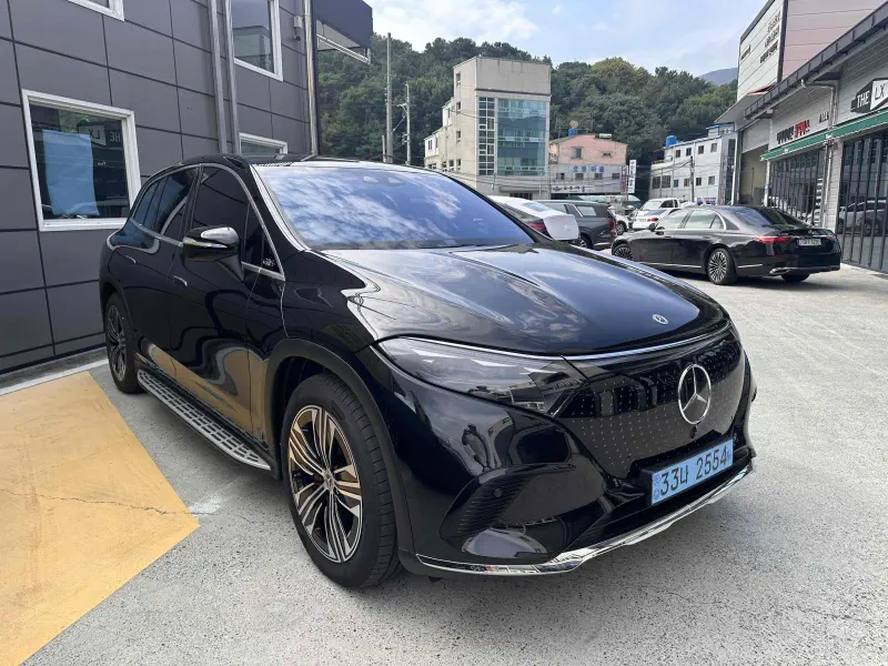 Mercedes-Benz EQS SUV