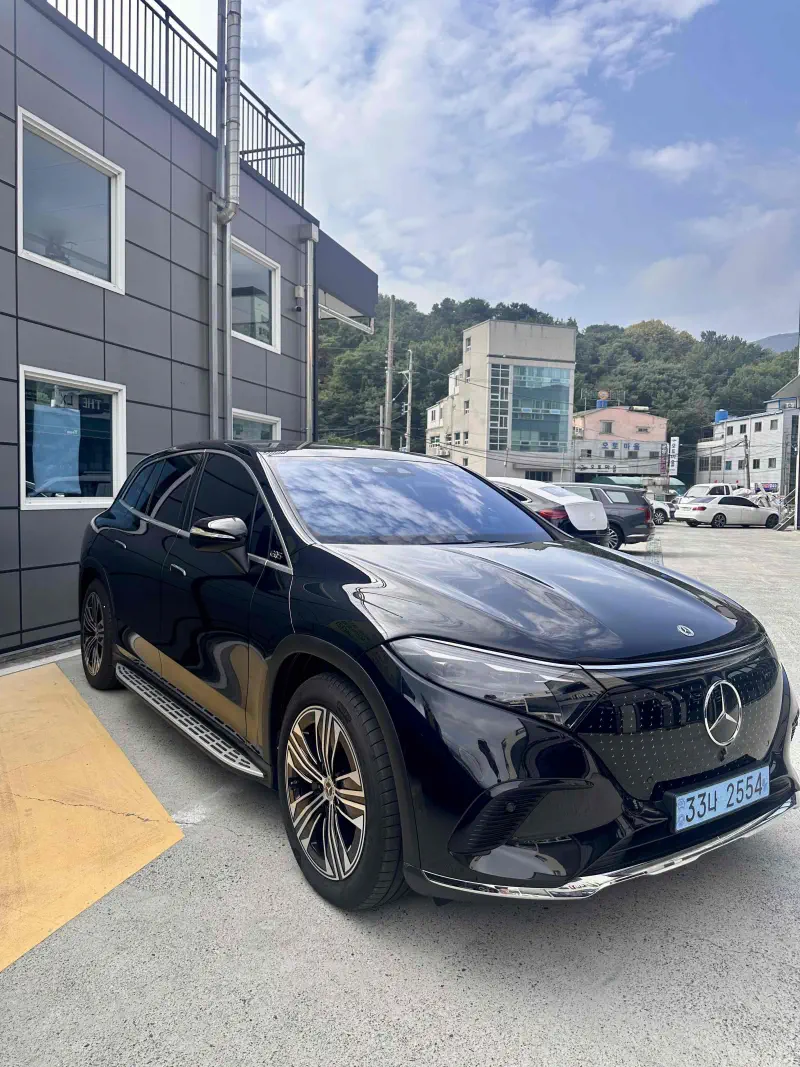 Mercedes-Benz EQS SUV