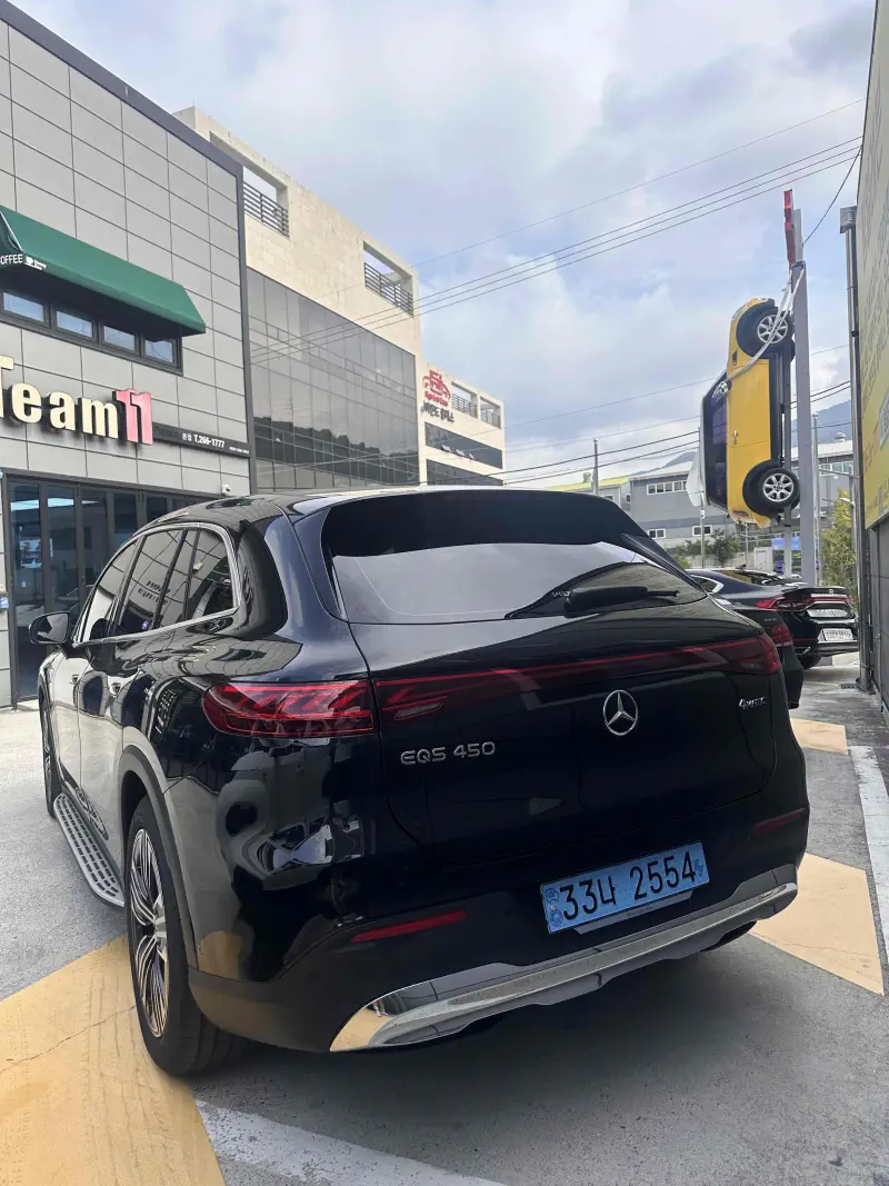 Mercedes-Benz EQS SUV