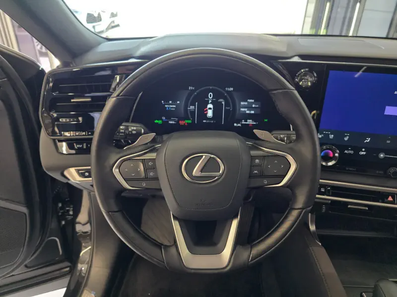 Lexus RX450h+