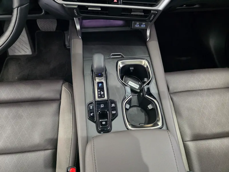 Lexus RX450h+