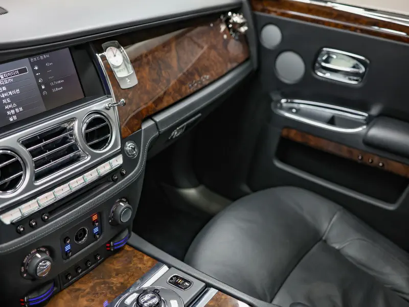 Rolls-Royce GHOST