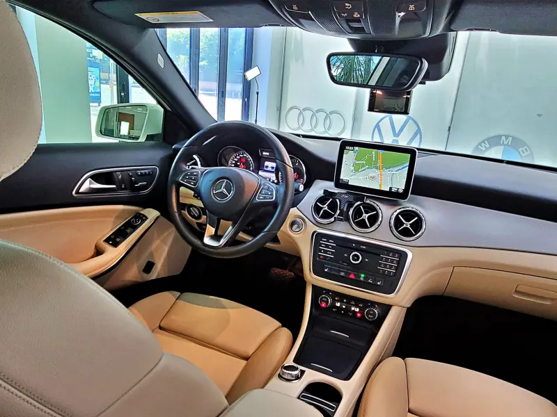 Mercedes-Benz GLA-Class