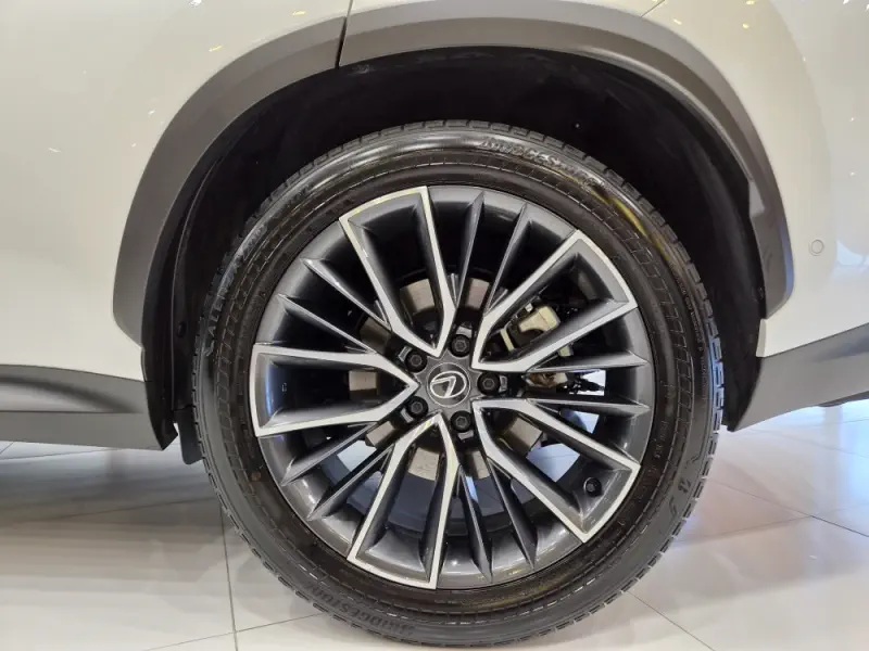 Lexus NX350h
