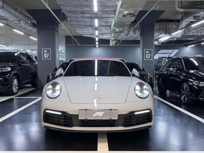 Porsche 911