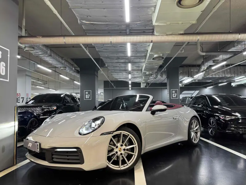 Porsche 911