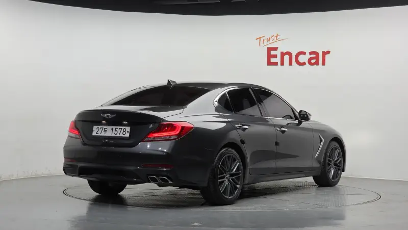 Genesis G70