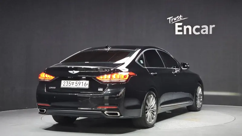 Hyundai Genesis