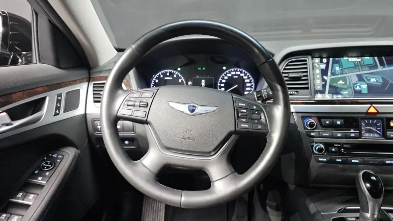 Hyundai Genesis