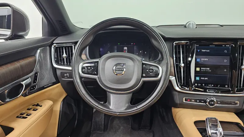 Volvo S90