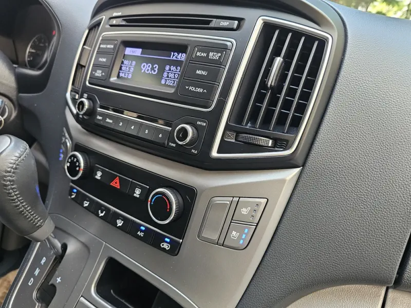 Hyundai Grand Starex