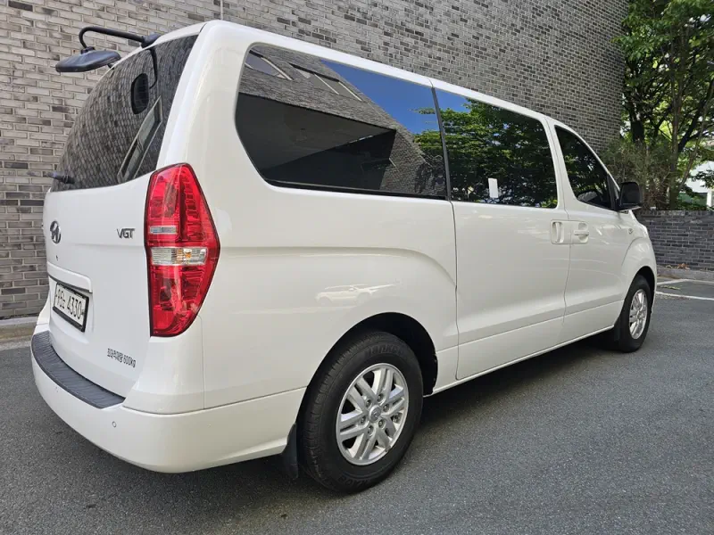 Hyundai Grand Starex