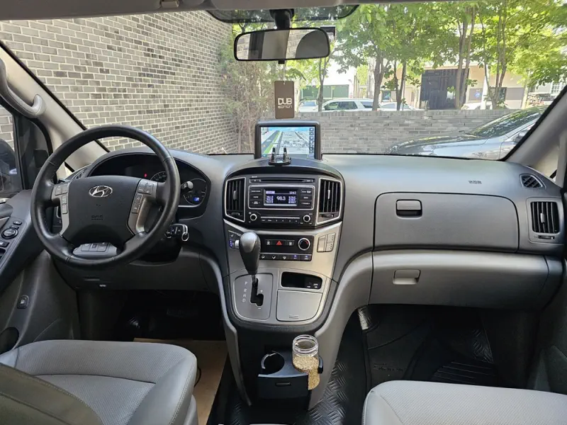 Hyundai Grand Starex