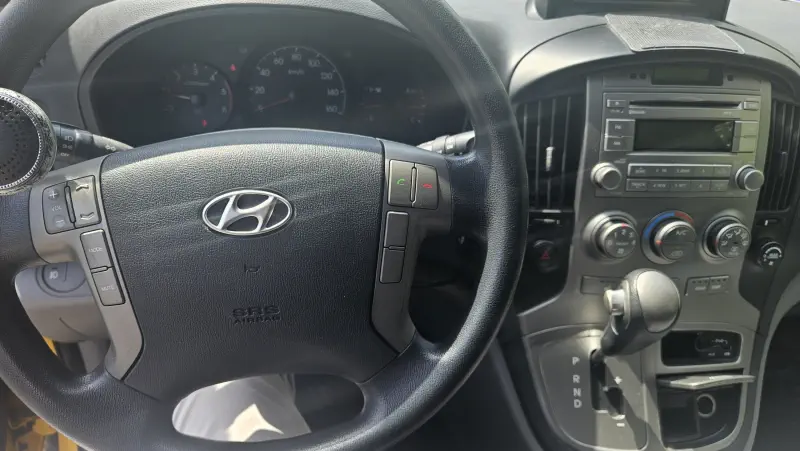 Hyundai Grand Starex