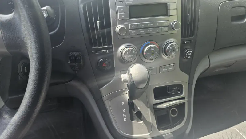 Hyundai Grand Starex