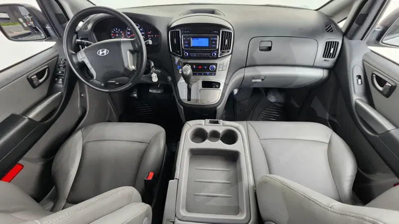 Hyundai Grand Starex