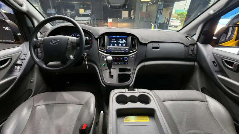 Hyundai Grand Starex