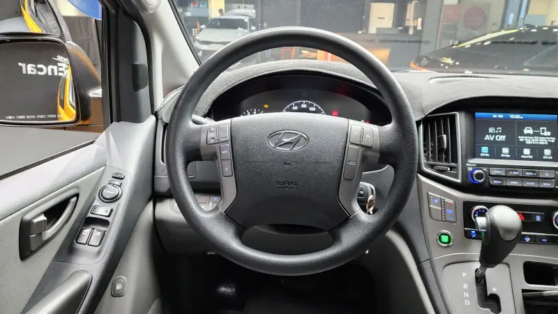 Hyundai Grand Starex