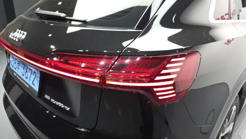 Audi e-tron