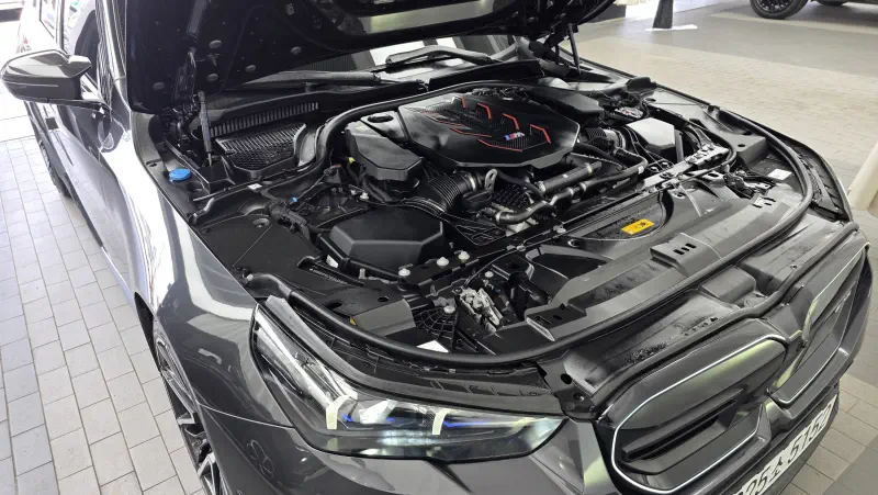 BMW M5