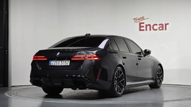 BMW M5
