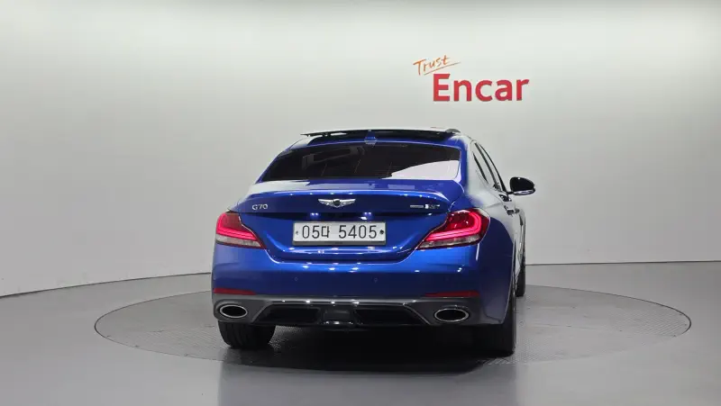 Genesis G70