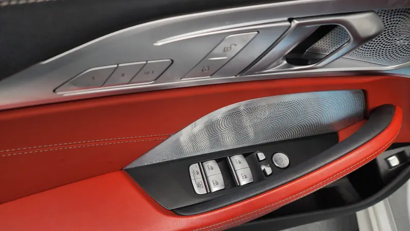 BMW 8-Series