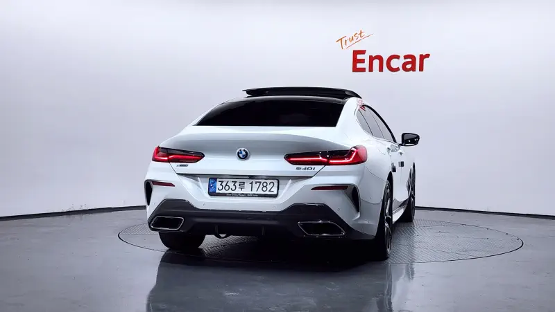 BMW 8-Series