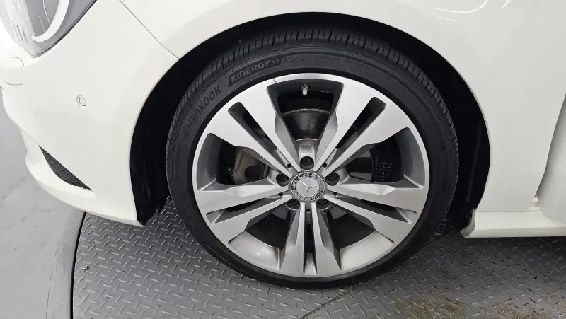 Mercedes-Benz CLA-Class