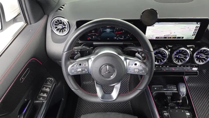 Mercedes-Benz GLA-Class