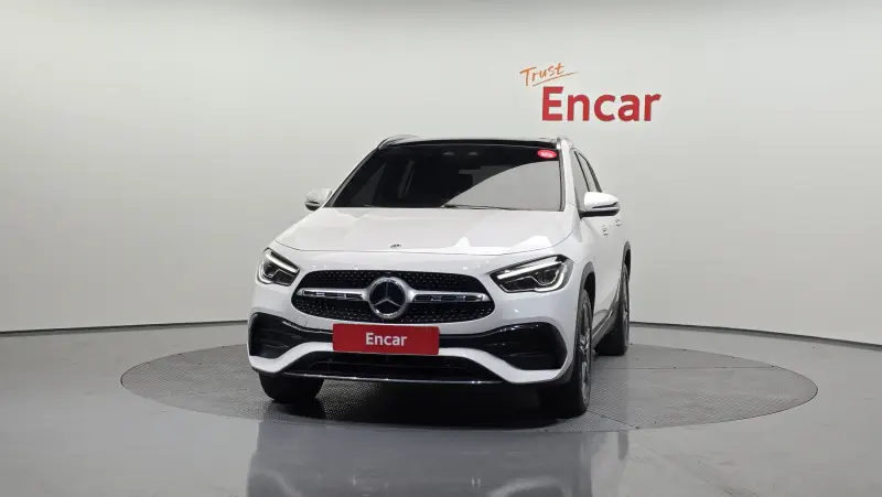 Mercedes-Benz GLA-Class