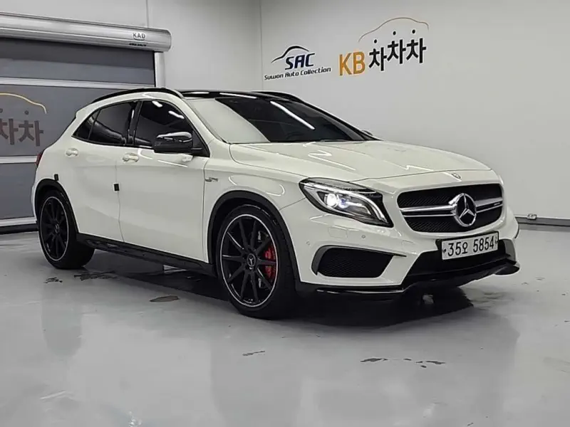 Mercedes-Benz GLA-Class
