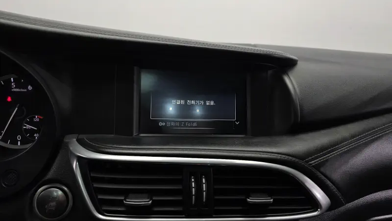 Infiniti Q30
