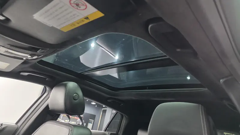 Infiniti Q30