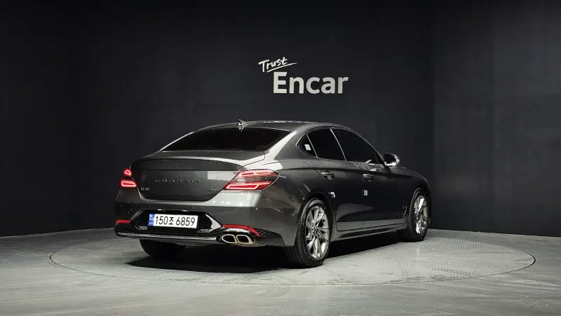 Genesis G70